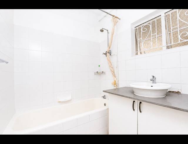 1.5 BEDROOM APARTMENT FOR SALE IN MUSGRAVE